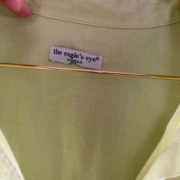 The Eagle’s Eye Woman Button Down Shirt - Picture 3 of 7